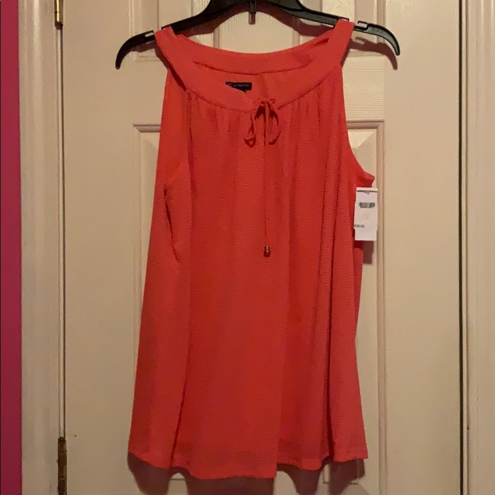 Cute new orange top